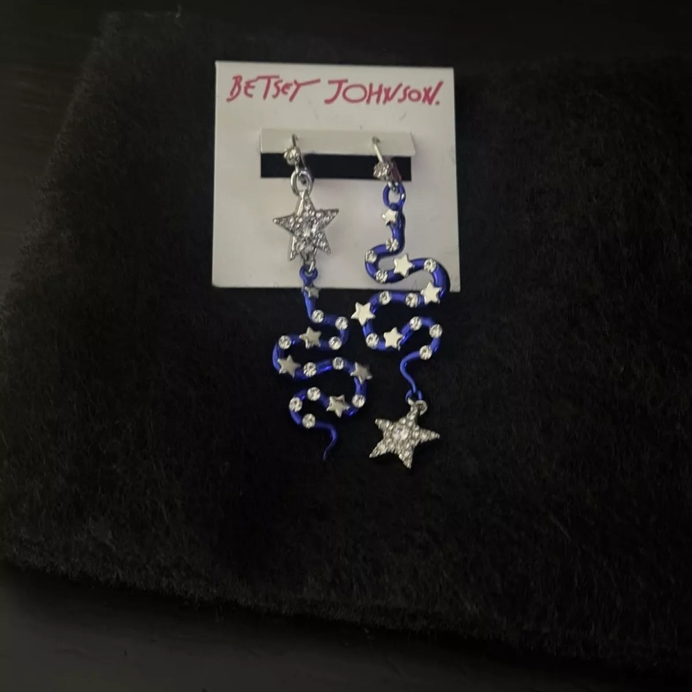Betsey Johnson Heavenly Creatures Blue Snake Mismatched Earrings - New on Card